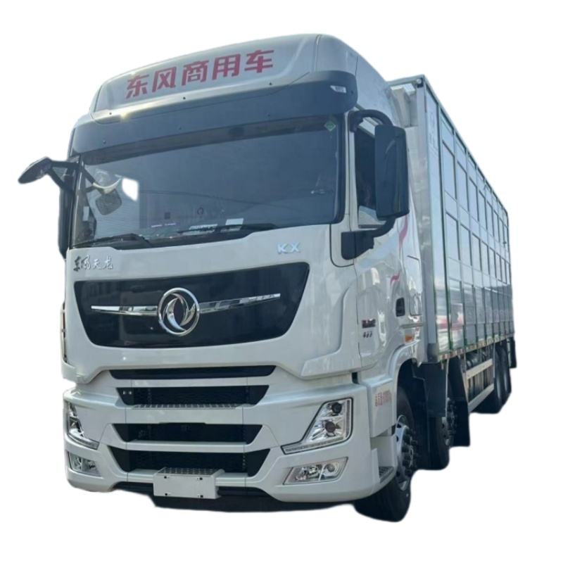 Dongfeng 8*4 Livestock Hauling Truck 9.6m Live Baby Pig Animal Chick Transport Van Truck Aluminum Al