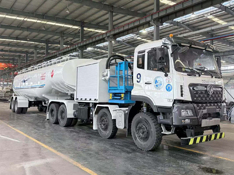 How to maintain an aircraft refueling truck in winter