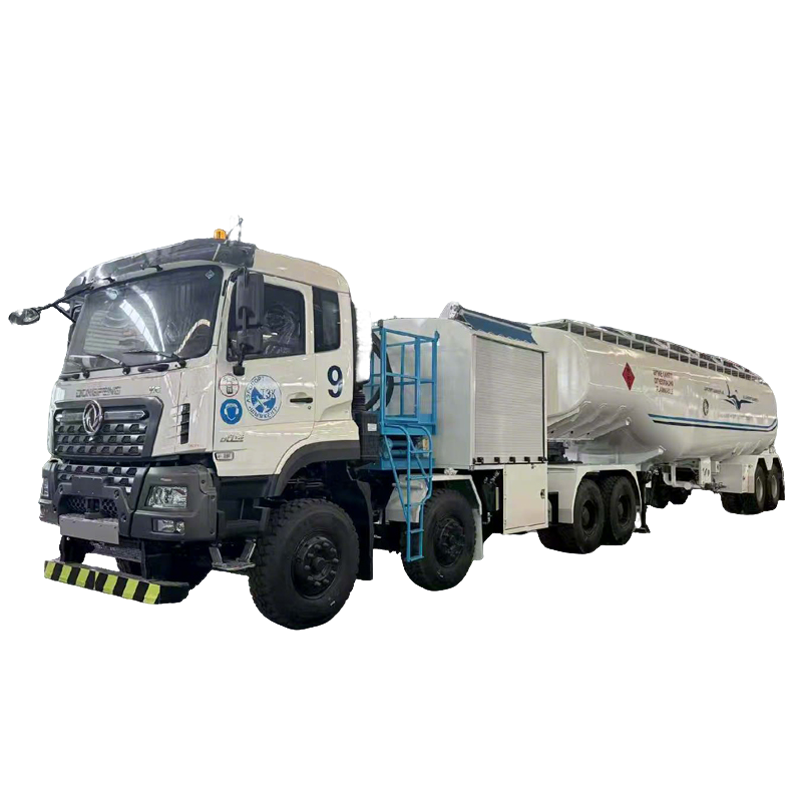 Dongfeng Tianlong 60000L semi-trailer aircraft refueling truck